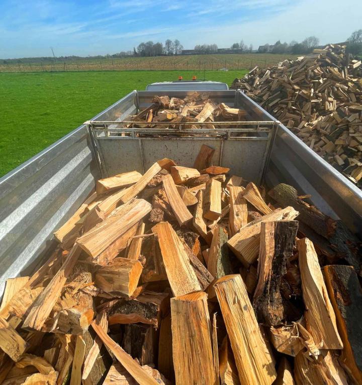 Du bois sec et certifié pour profiter d’un chauffage durable